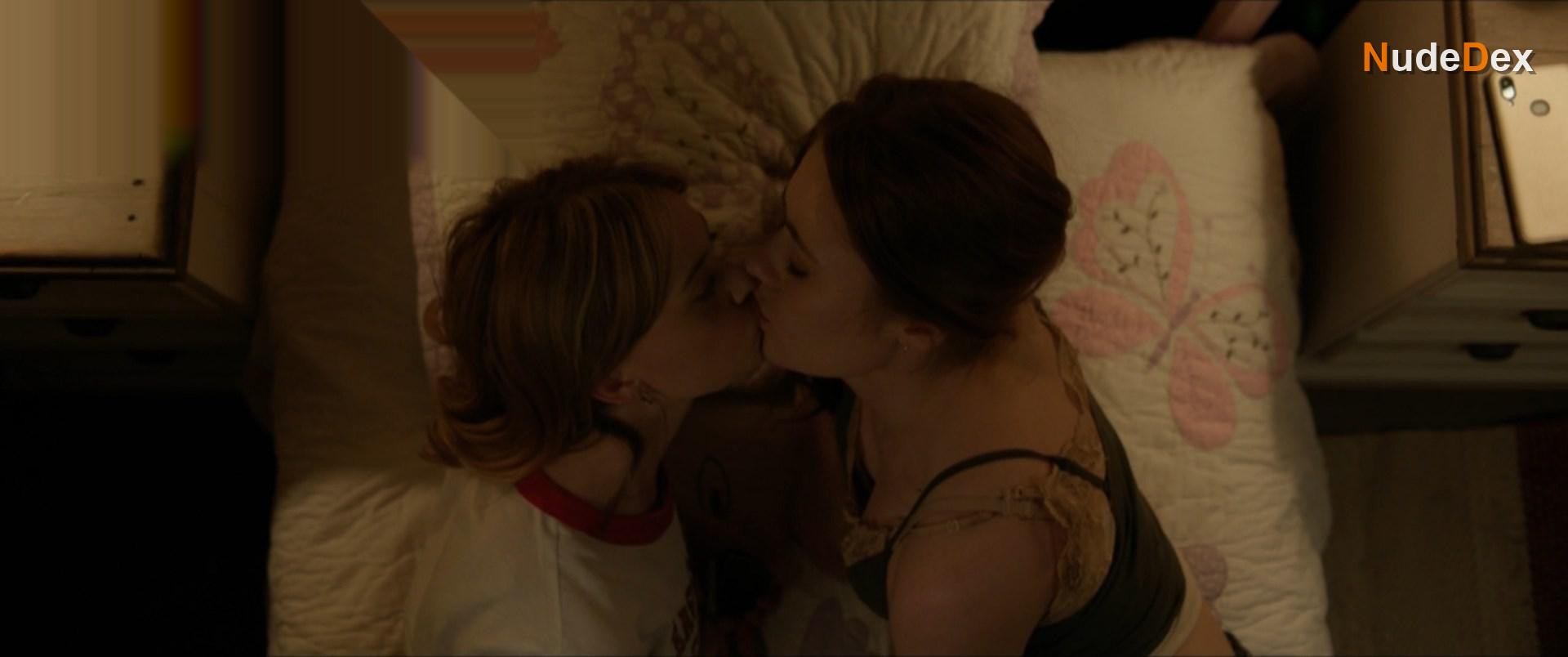 Amanda Fix in Lowlifes, photo 9