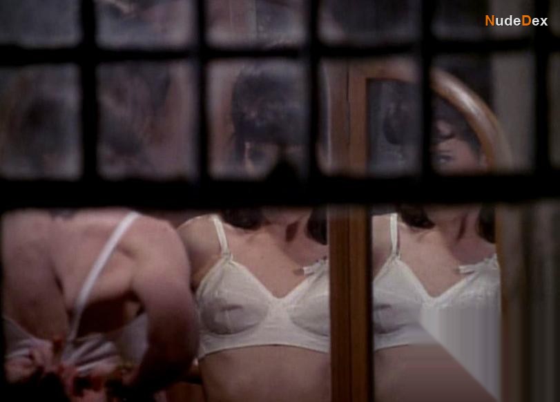 Amanda Foreman in Breast Men, photo 4