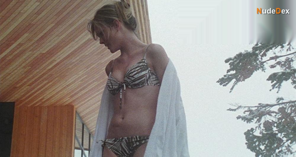 Amber Borycki in Revenge Of The Boarding School Dropouts, photo 1