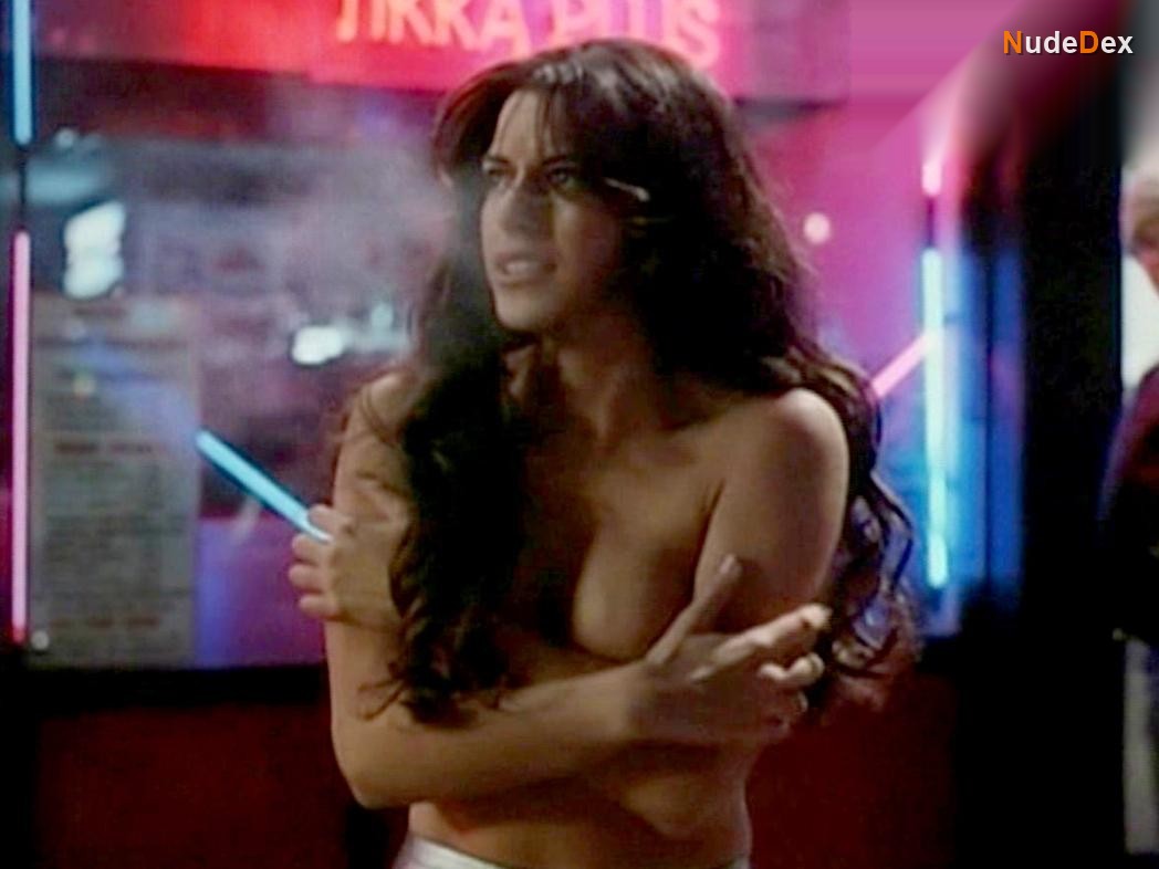 Amber Lea Weston in Boulevard, photo 6