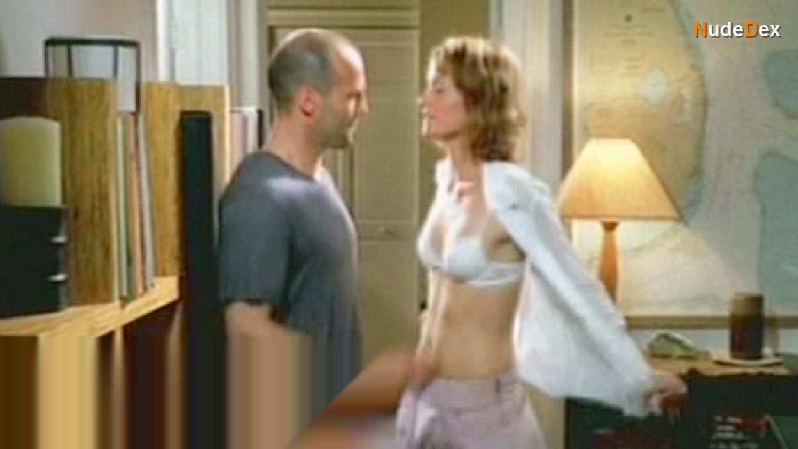 Amber Valletta in Transporter 2, photo 4