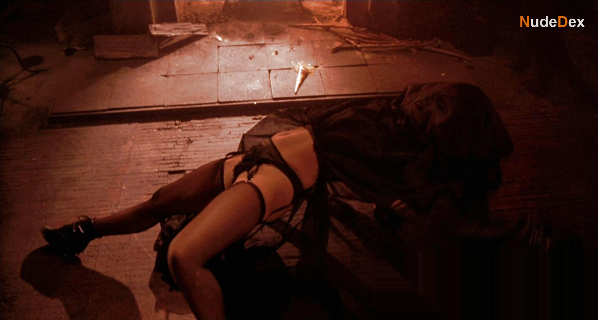 Amelia Kinkade in Night Of The Demons, photo 1