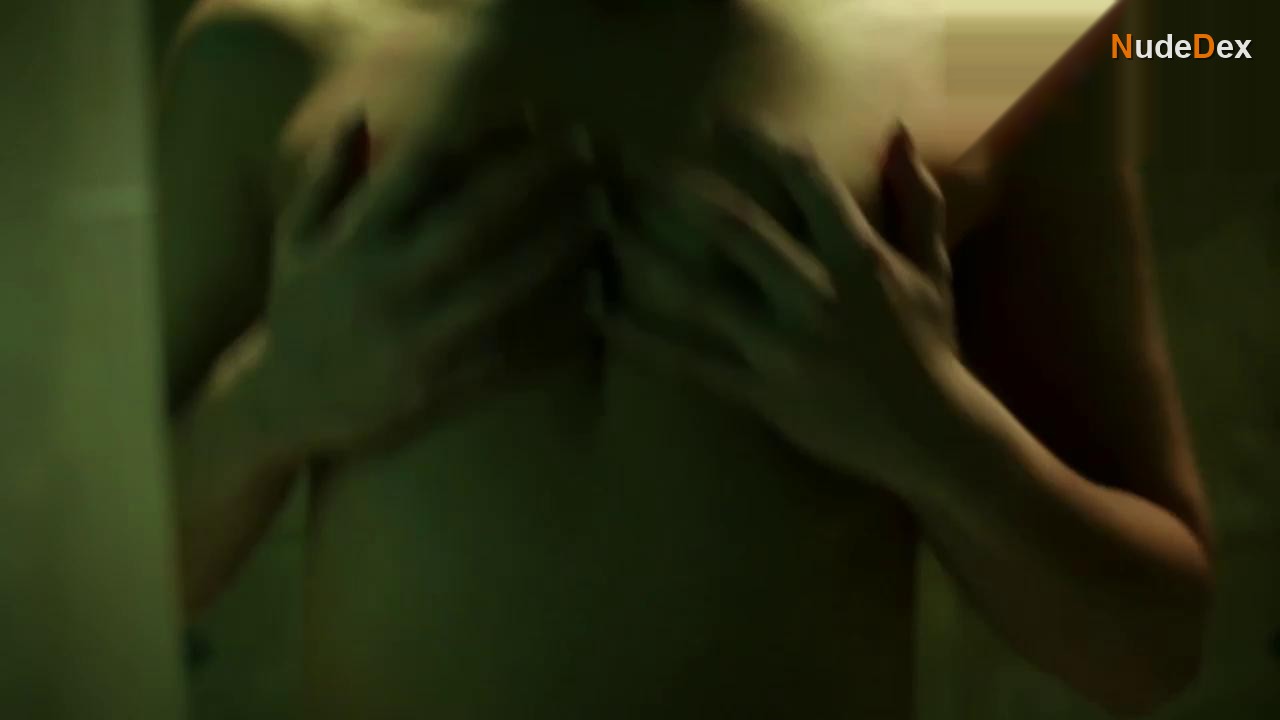 Amelia Tan in Angelspit Toxic Girl Uncensored, photo 3