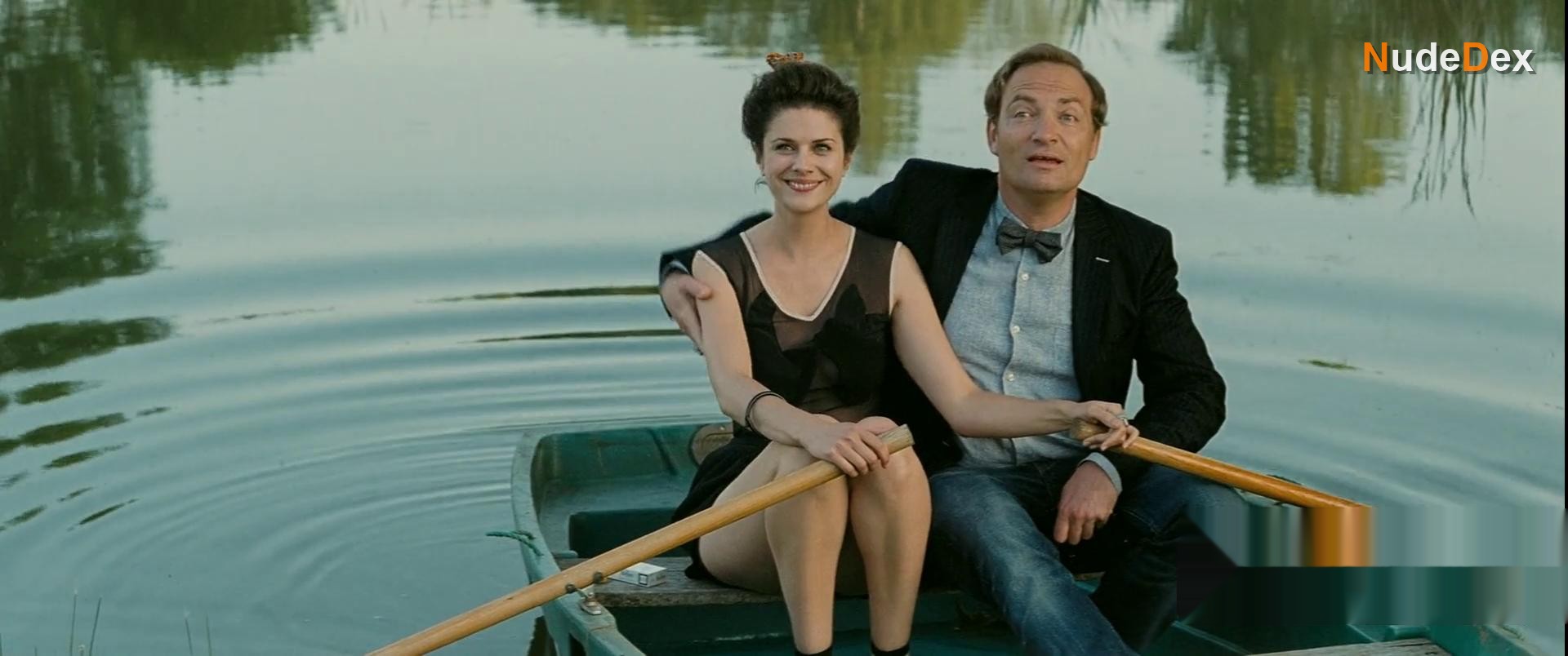 Amelie Glenn in It Boy, photo 3