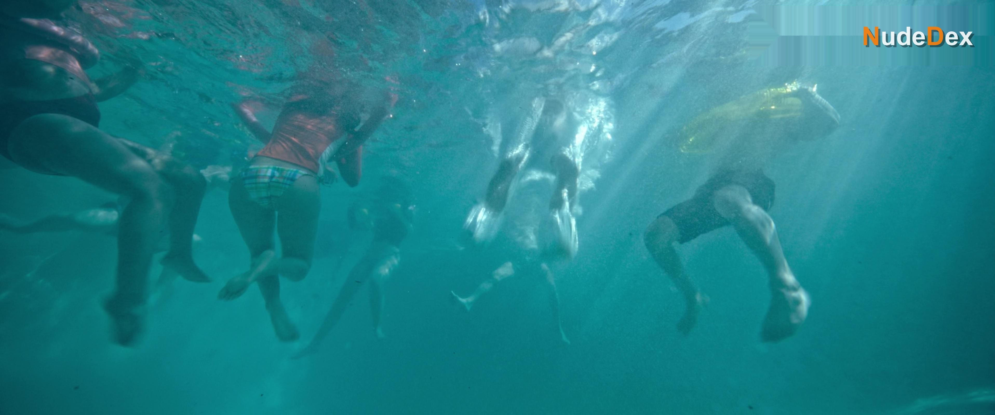 Amelie Hoeferle in Night Swim, photo 17