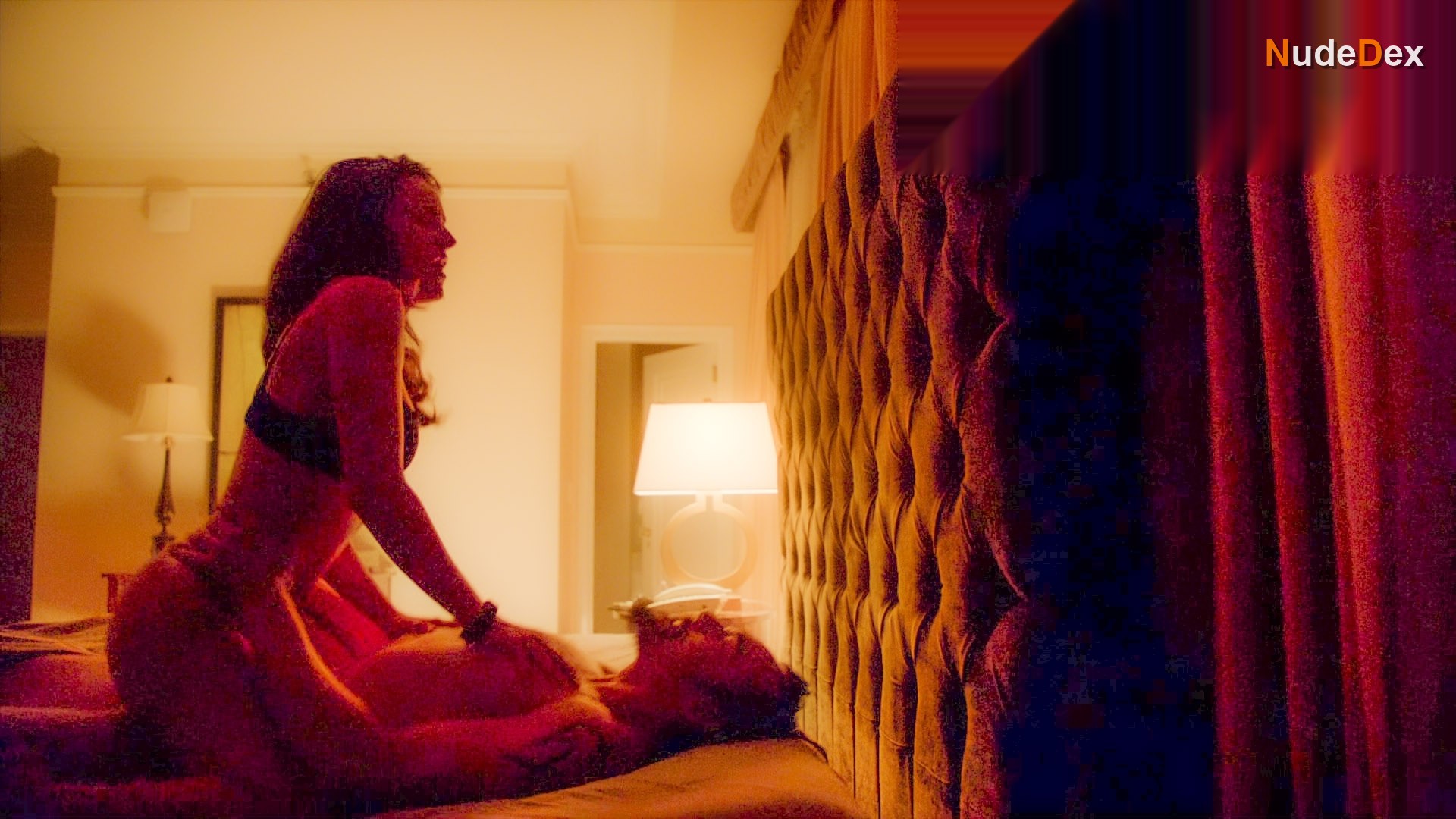 Amanda Chung in The Strain