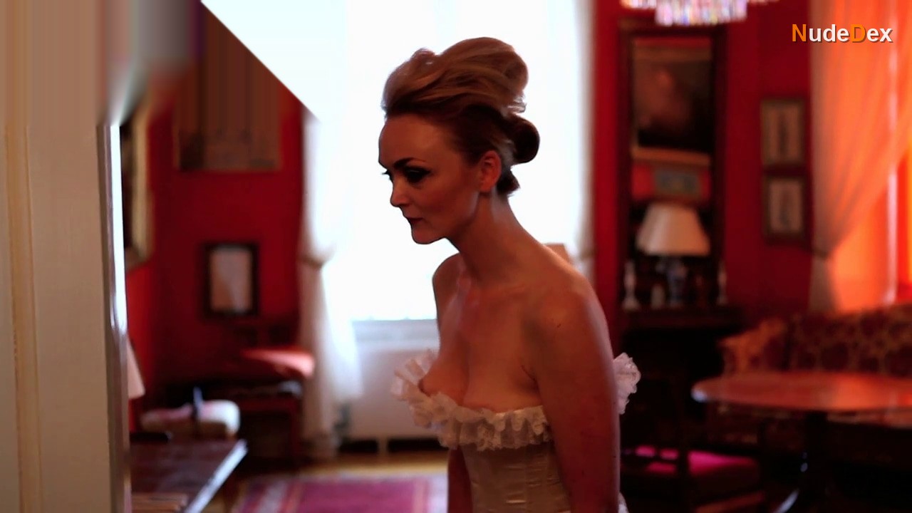 Amia Miang in Look See Me, photo 2