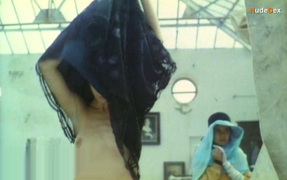 Amparo Munoz in Mama Turns 100, photo 10