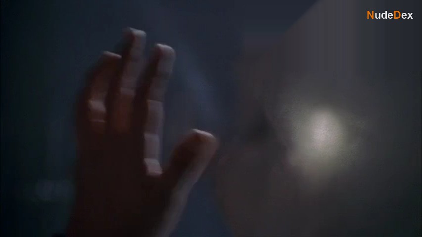 Amy Acker in Angel, photo 6