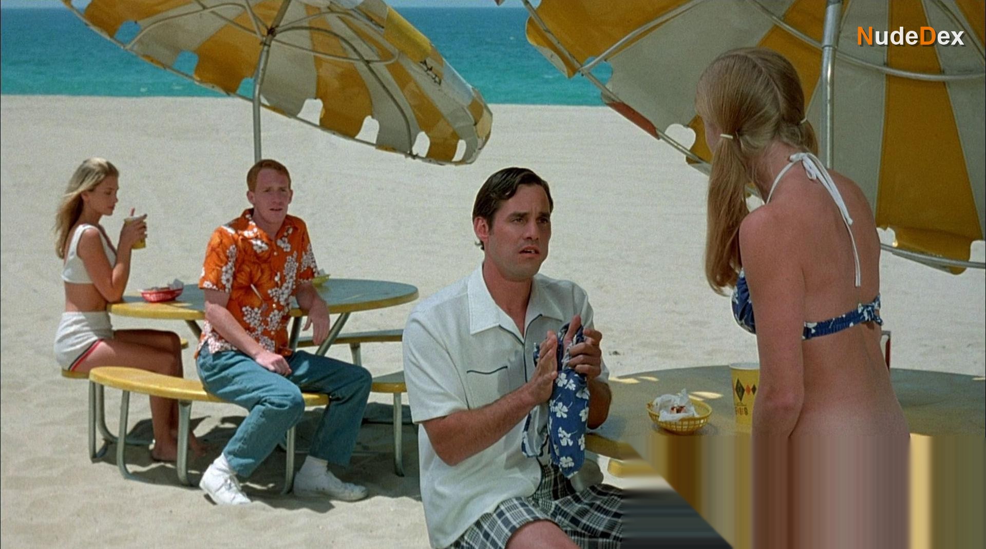 Amy Adams in Psycho Beach Party, photo 10