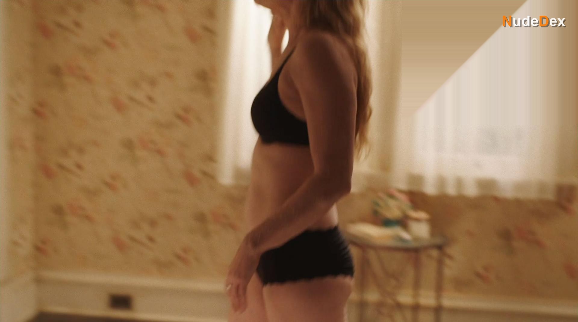 Amy Adams in Sharp Objects, photo 13