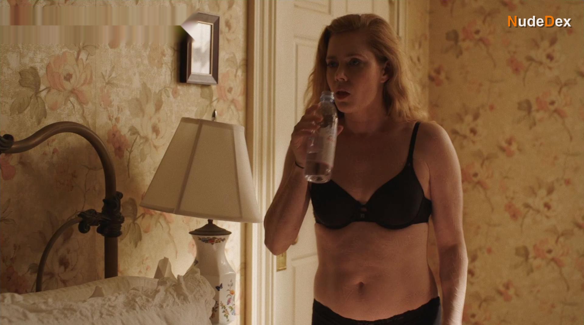 Amy Adams in Sharp Objects, photo 17