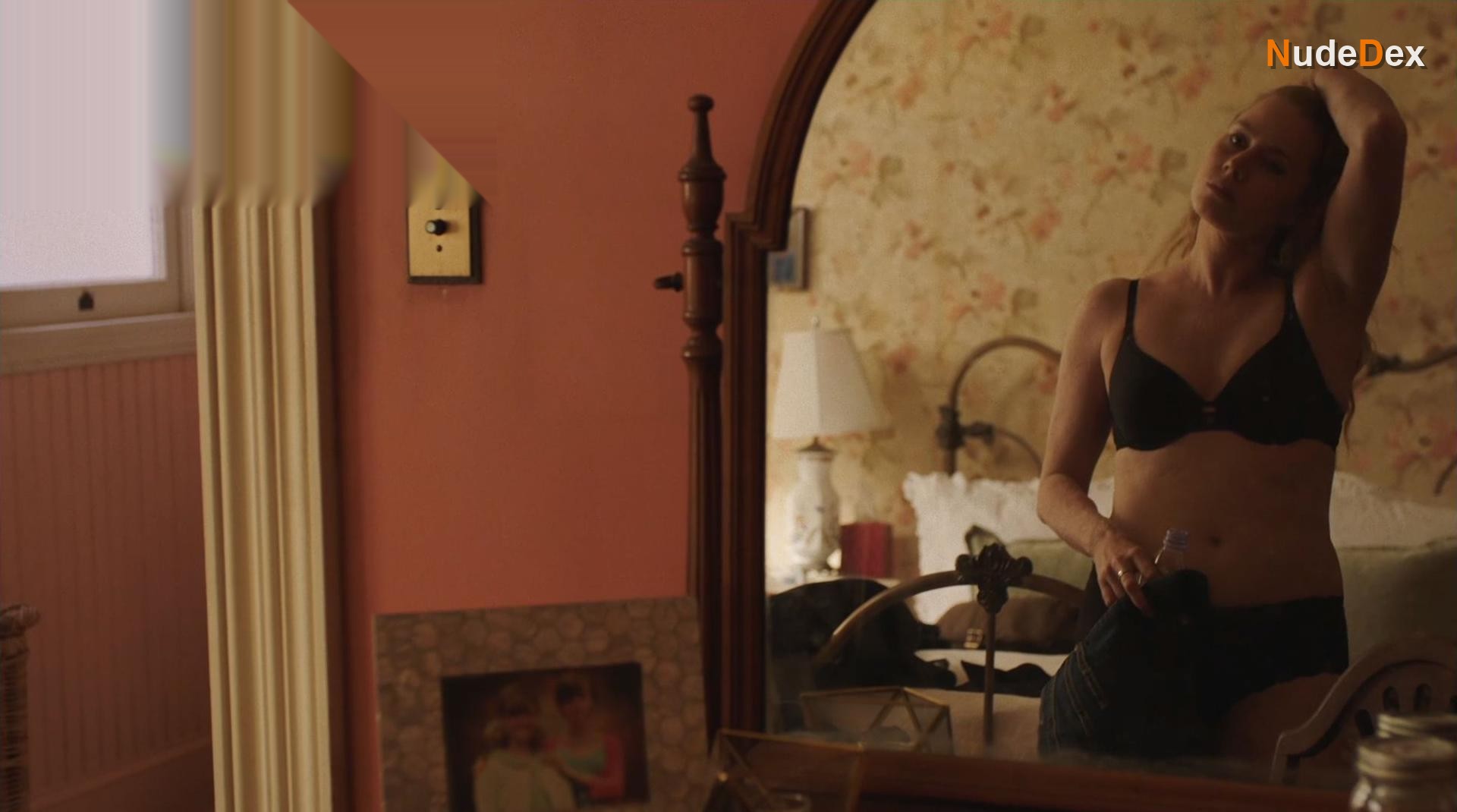 Amy Adams in Sharp Objects, photo 19