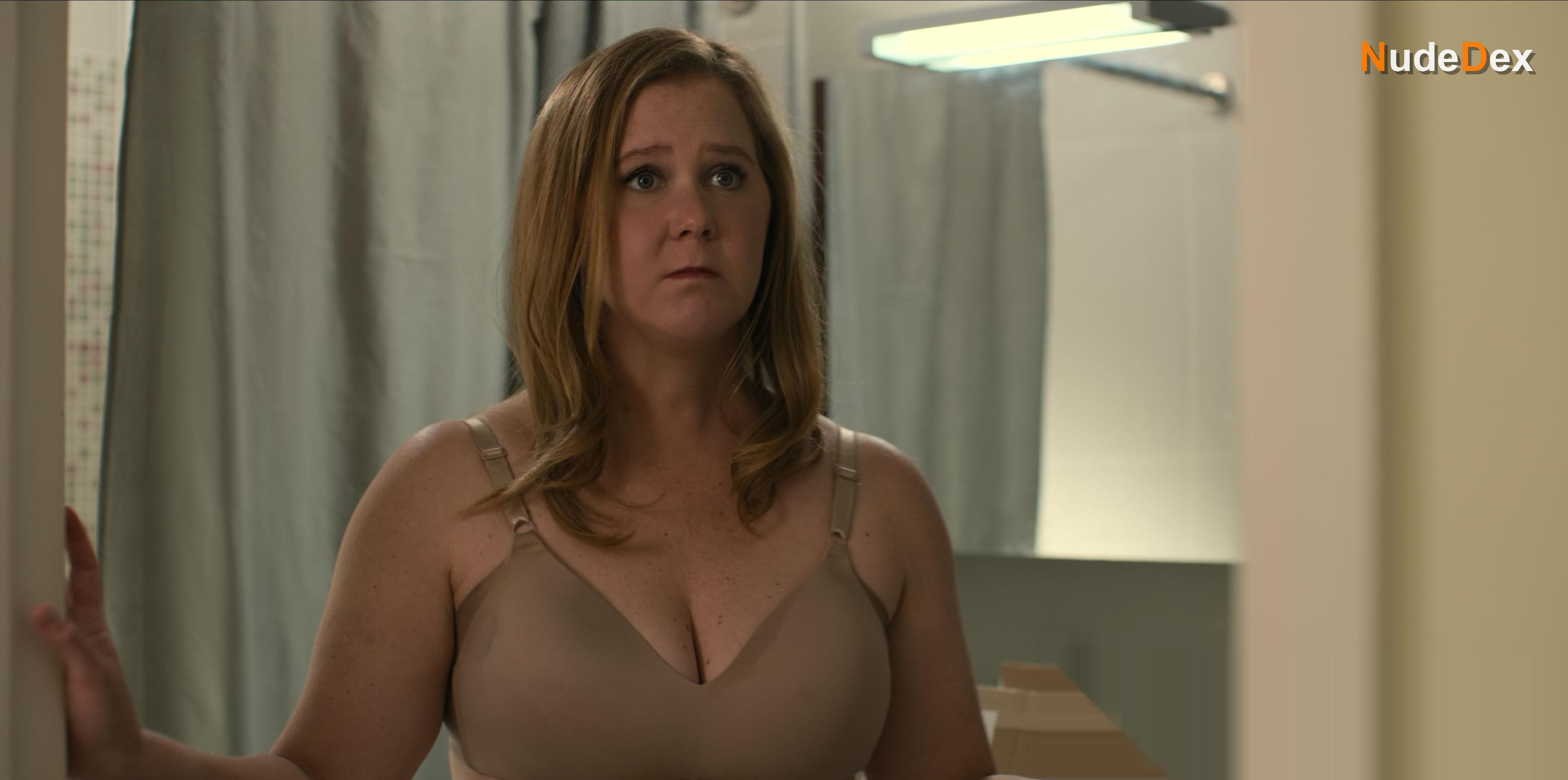 Amy Schumer in Life Beth, photo 2
