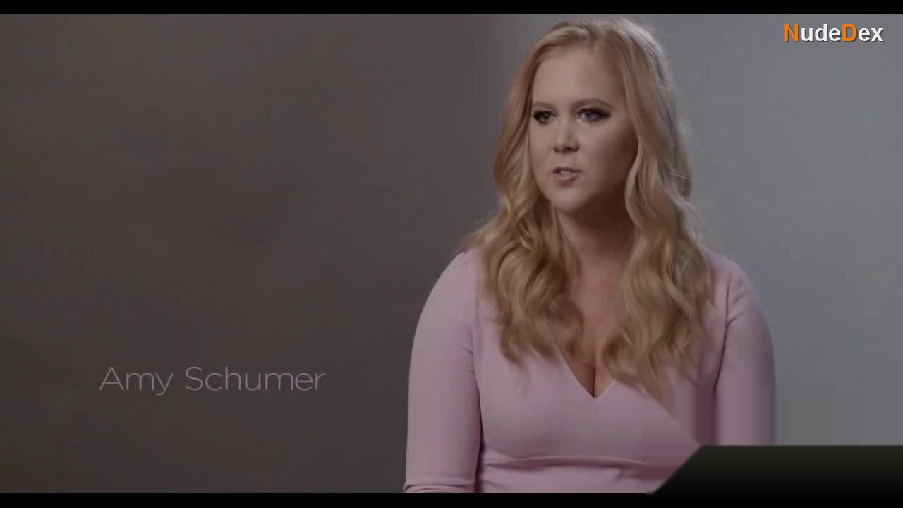 Amy Schumer in Pirelli Calendar, photo 2