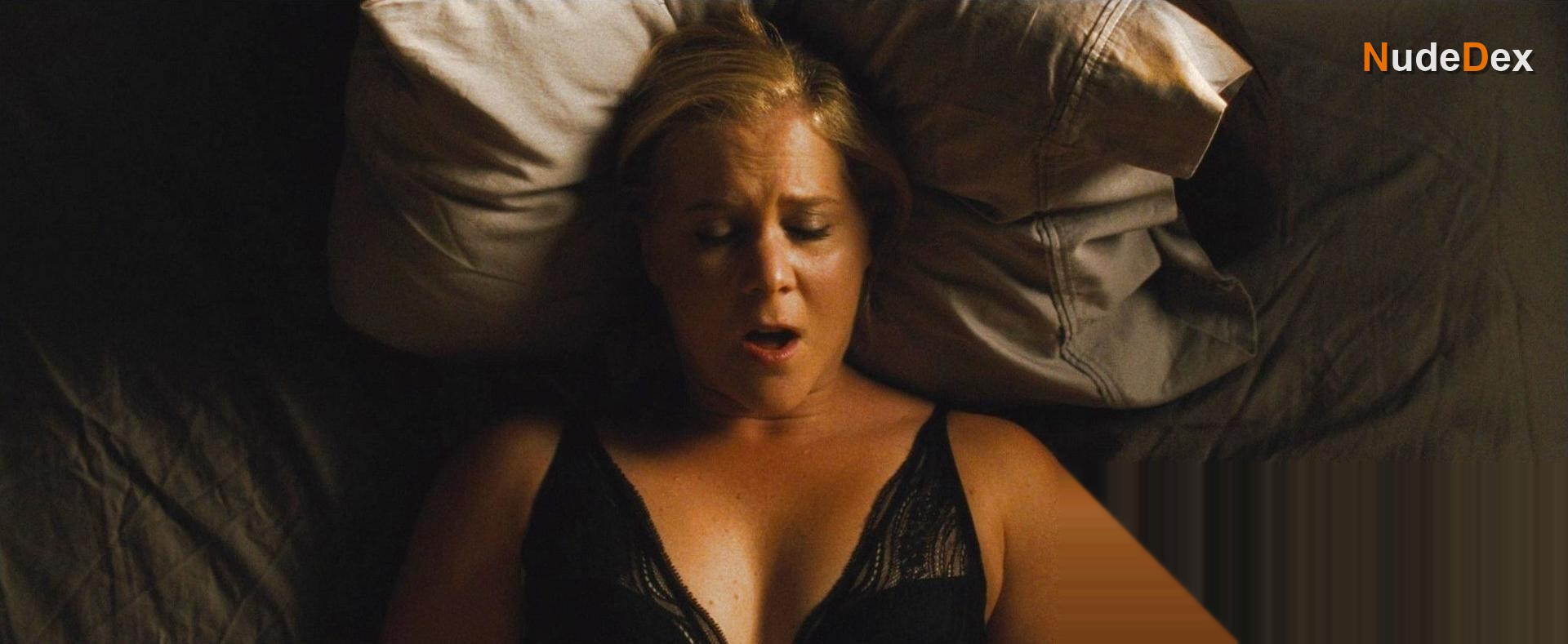 Amy Schumer in Trainwreck, photo 3