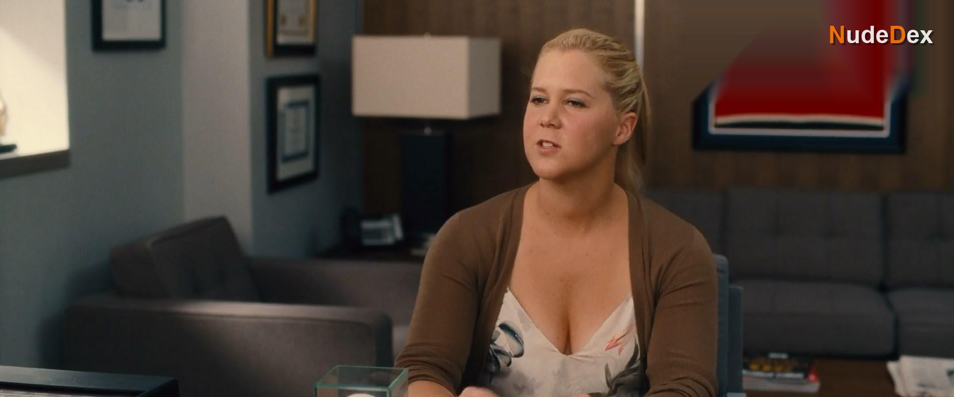 Amy Schumer in Trainwreck, photo 15