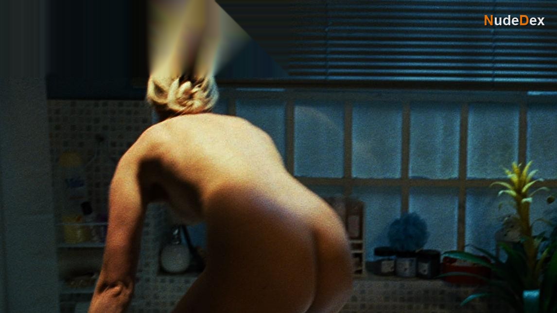 Amy Smart in Mirrors, photo 1