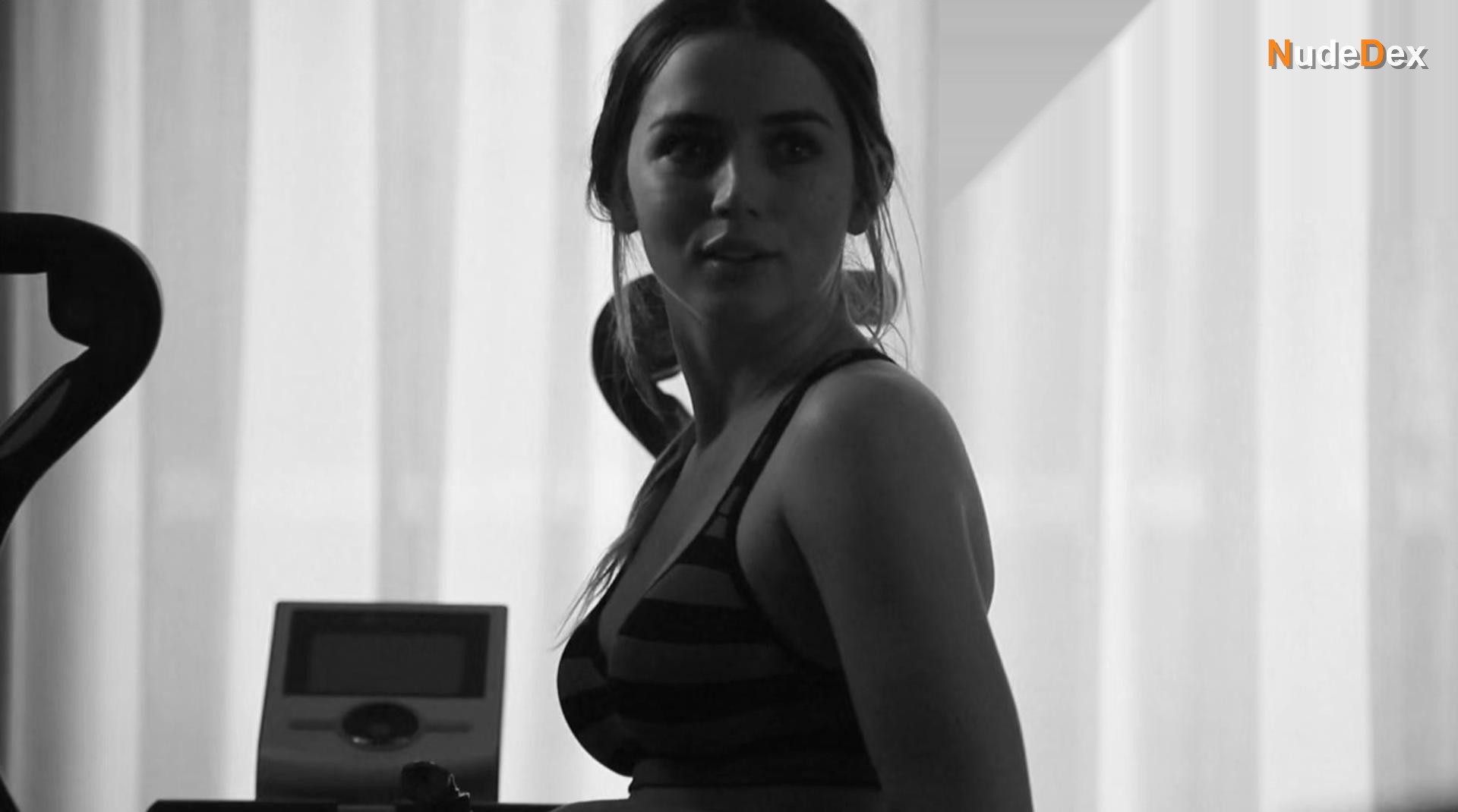 Ana De Armas in Anabel, photo 2