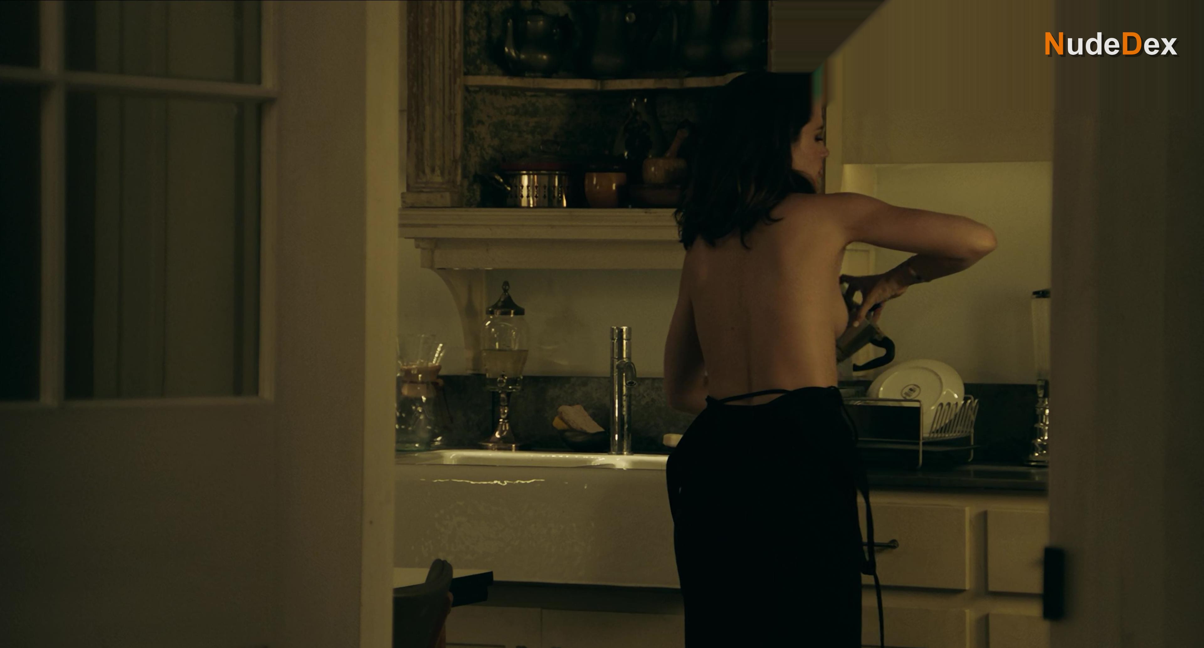 Ana De Armas in Deepwater, photo 8