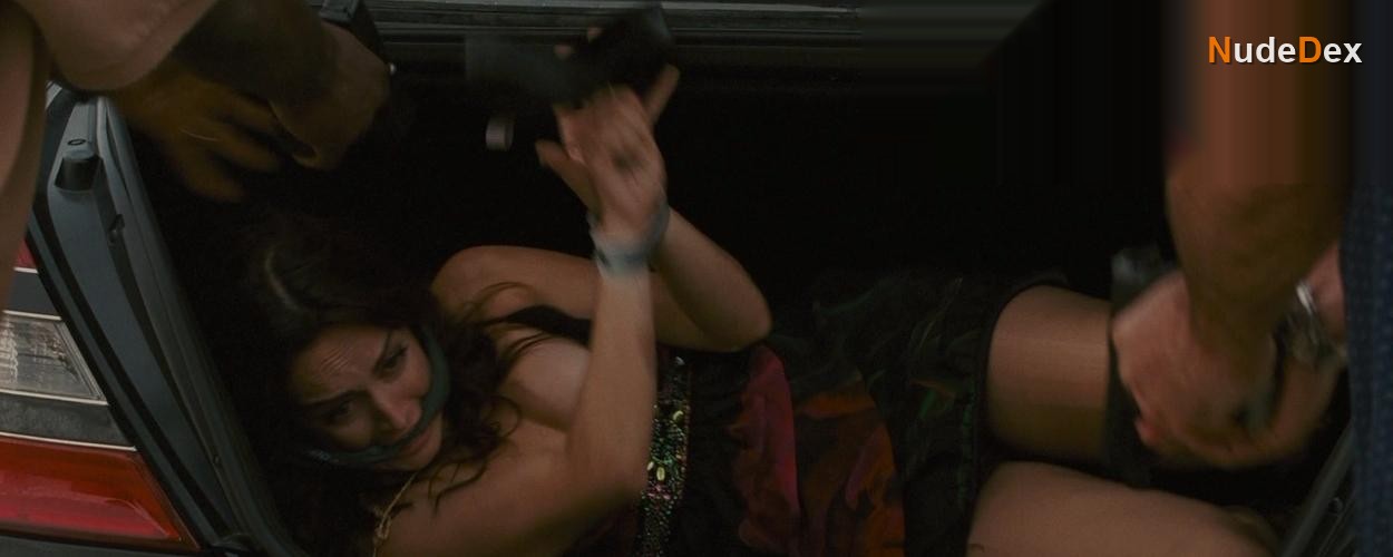 Ana De La Reguera in Cop Out, photo 1