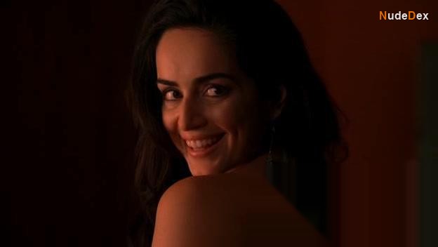 Ana De La Reguera in Eastbound Down, photo 13