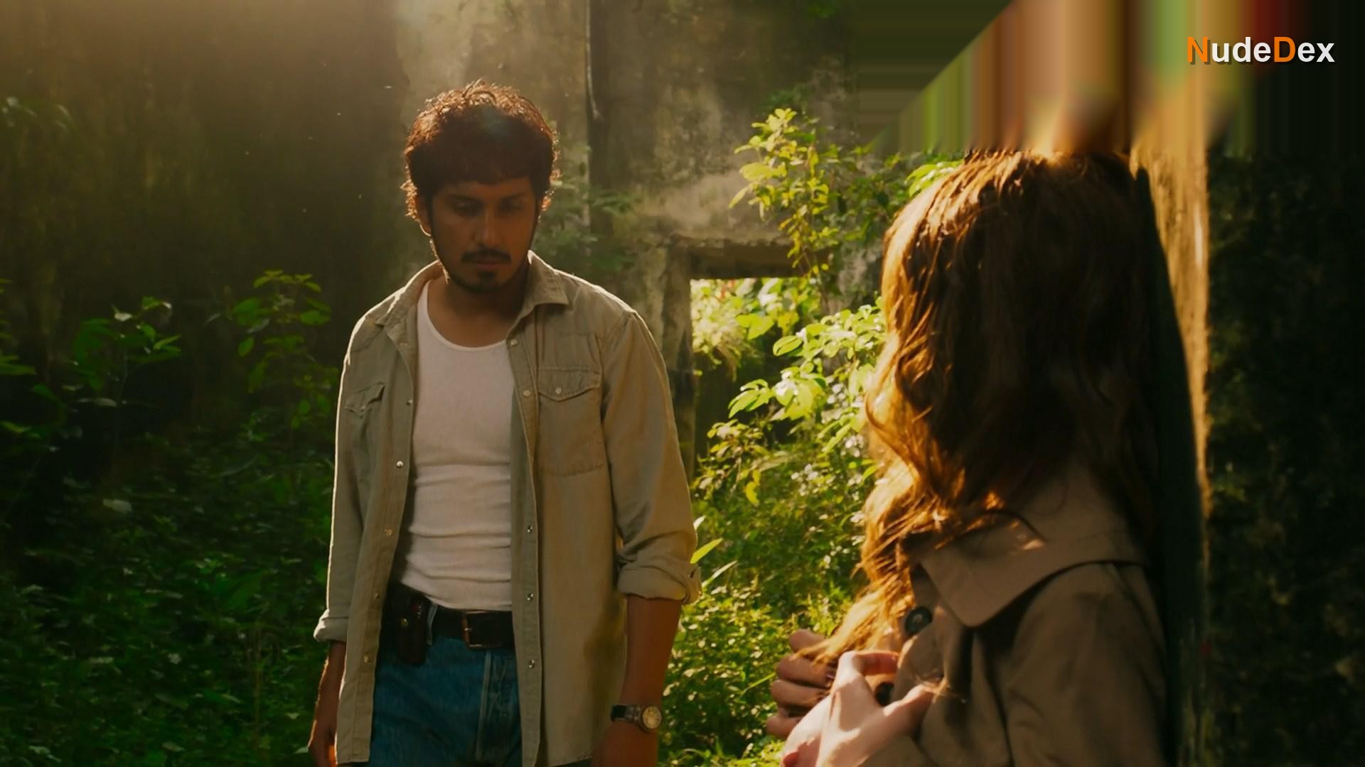 Ana De La Reguera in Las Aparicio, photo 34