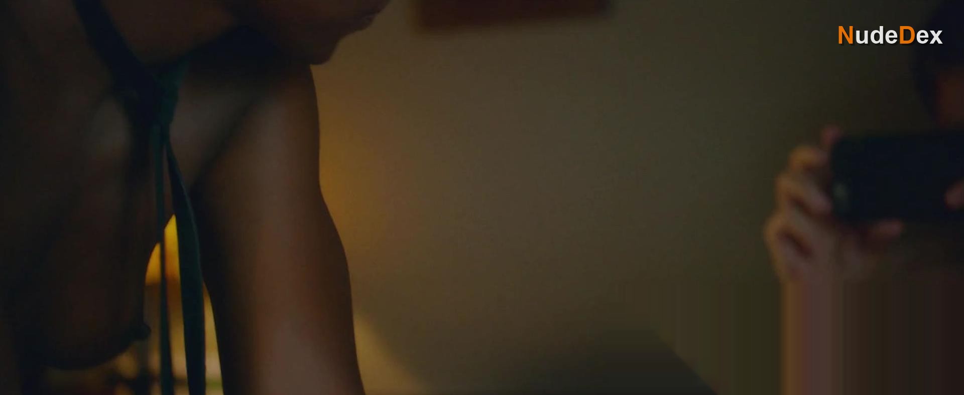 Ana Foxx in Diminuendo, photo 4