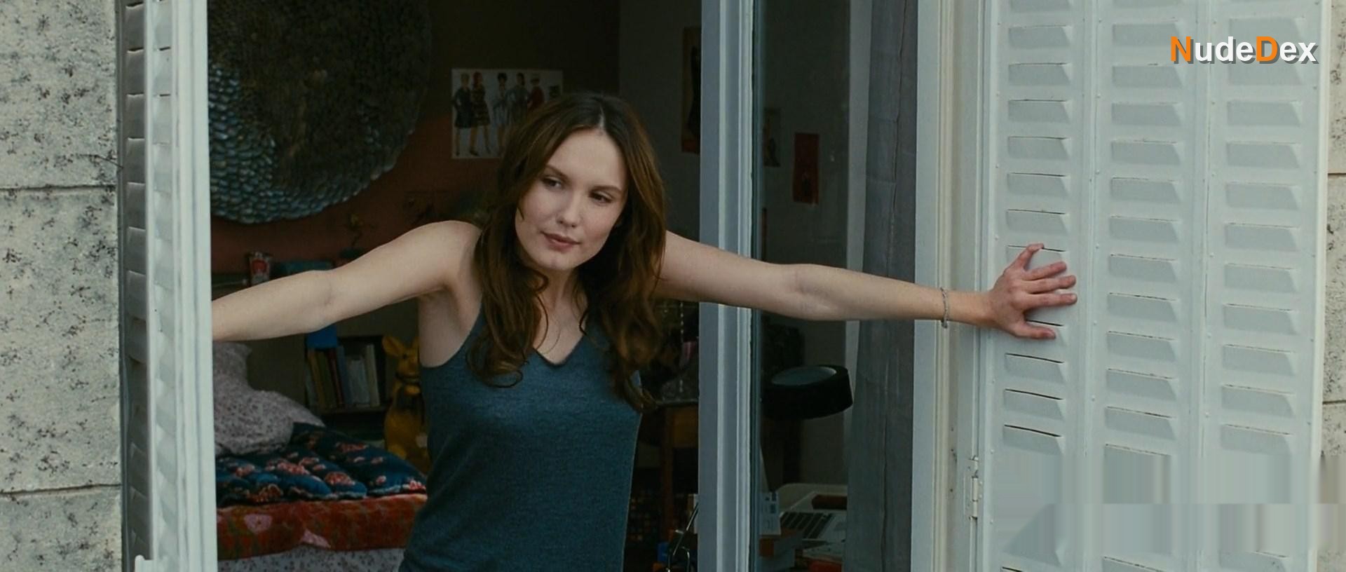 Ana Girardot in Amities Sinceres, photo 7