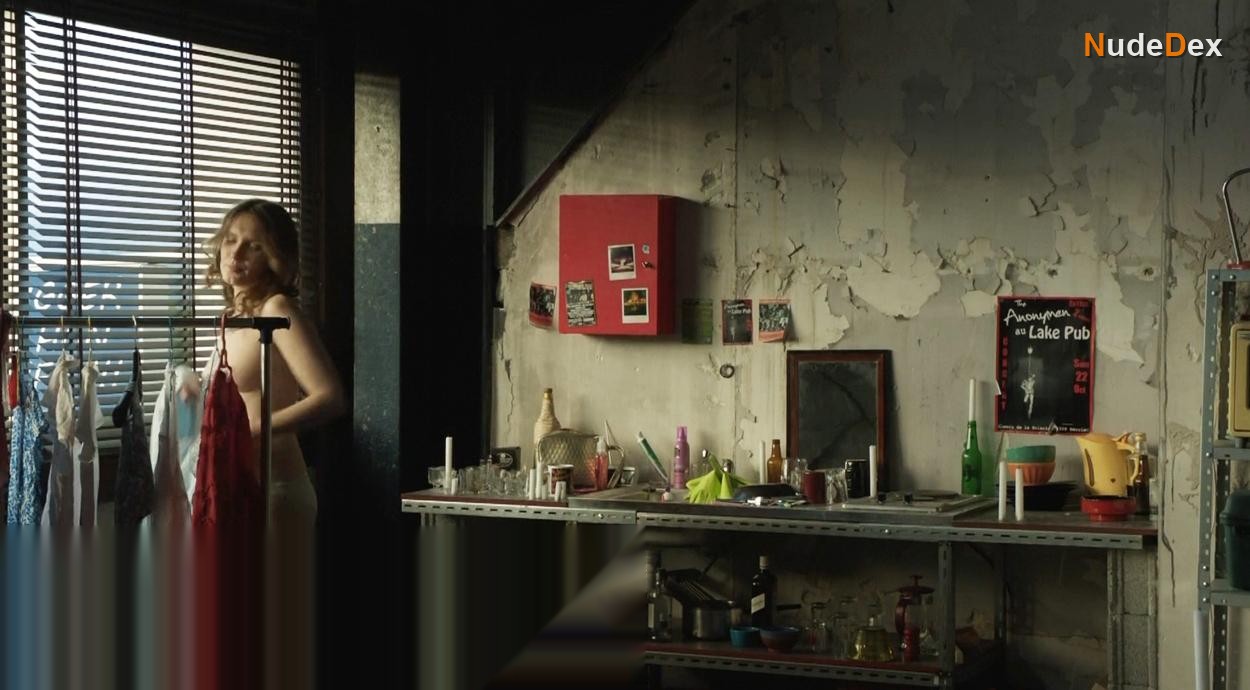 Ana Girardot in The Returned, photo 1
