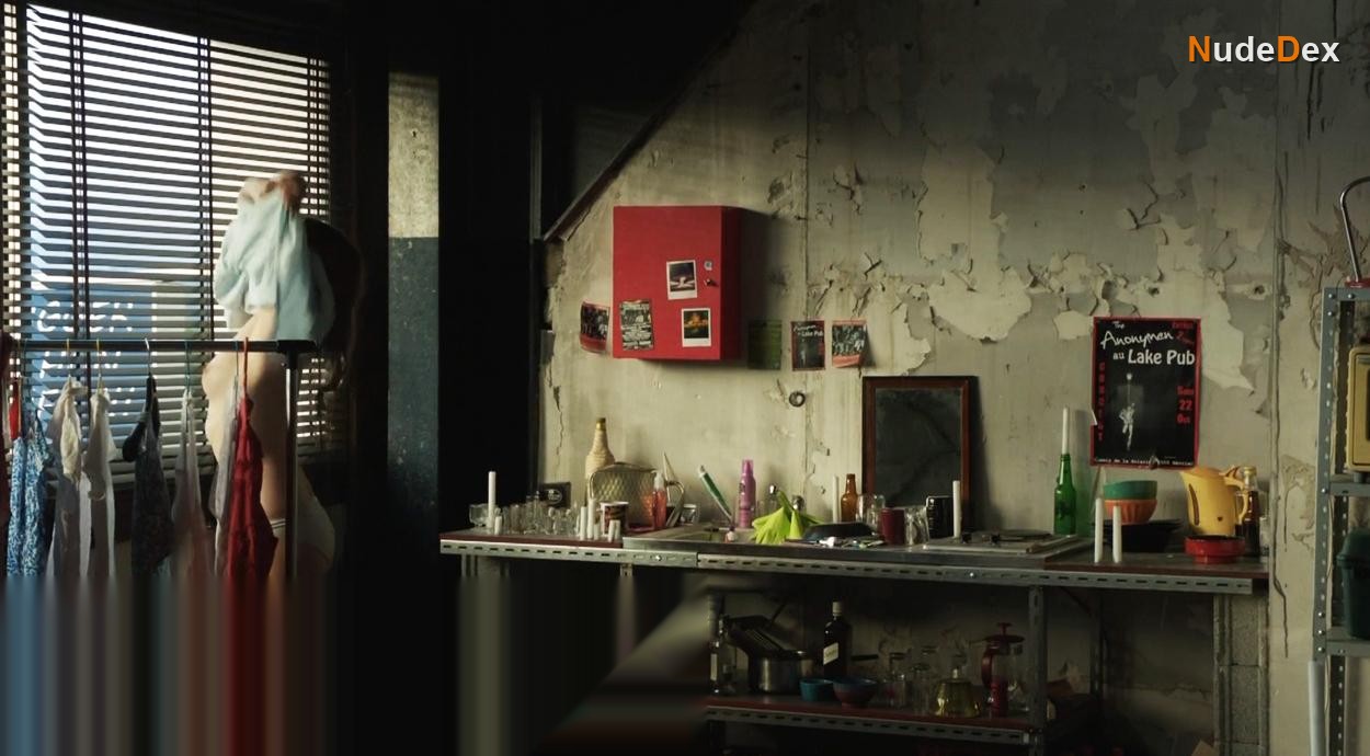 Ana Girardot in The Returned, photo 2