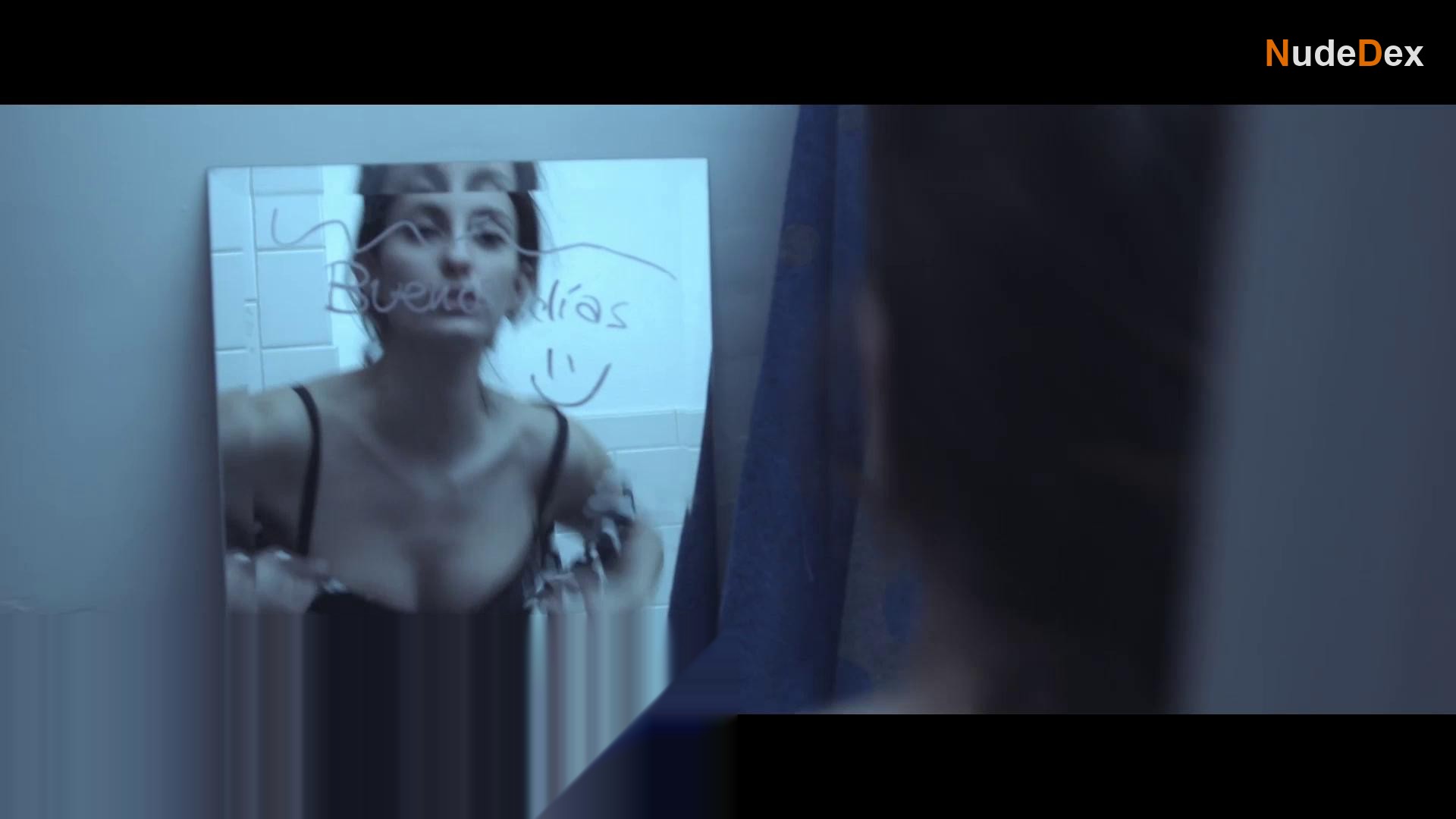 Ana Loig in Try, photo 4