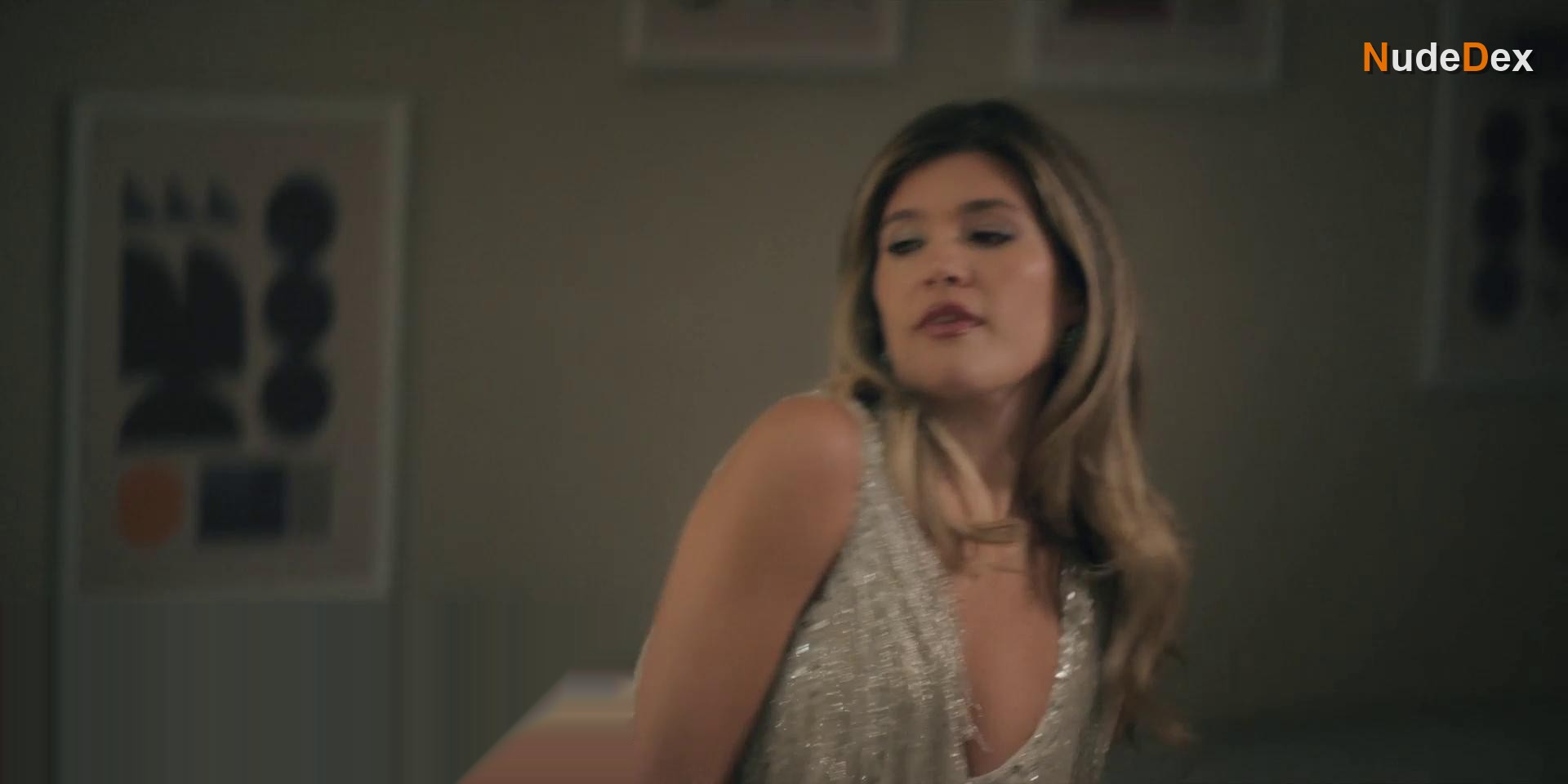 Ana Maria Medina in Just Alice, photo 1