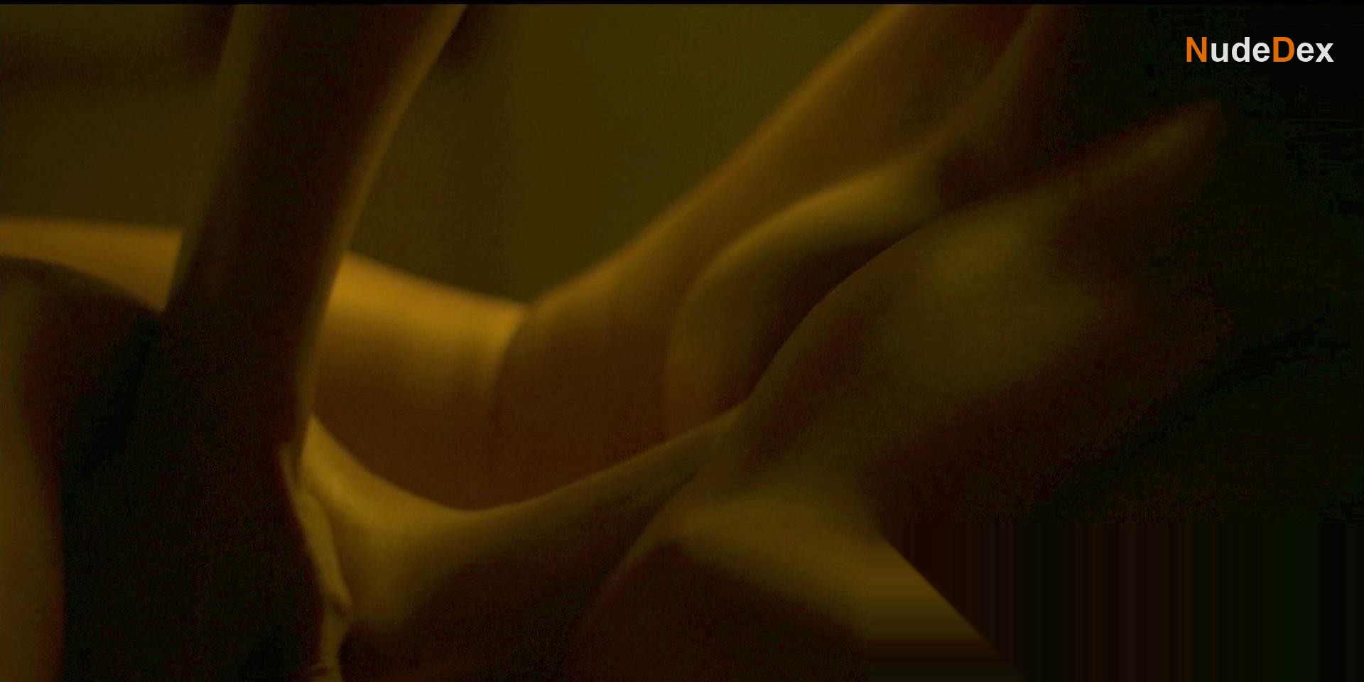 Ana Maria Polvorosa in Cable Girls, photo 1