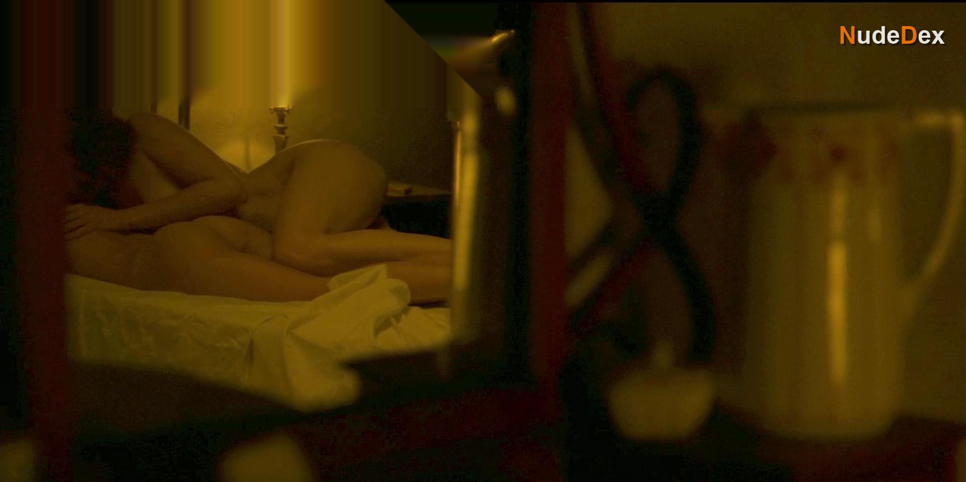 Ana Maria Polvorosa in Cable Girls, photo 16