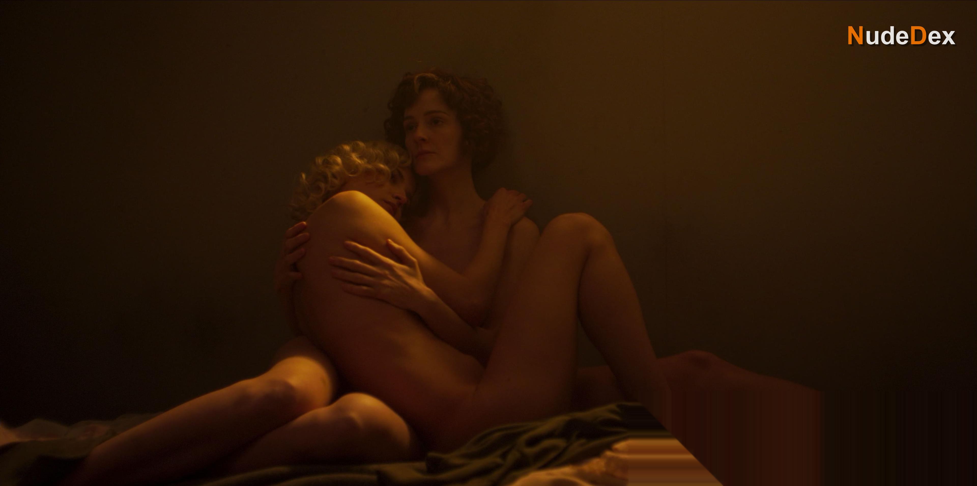 Ana Maria Polvorosa in Cable Girls, photo 18