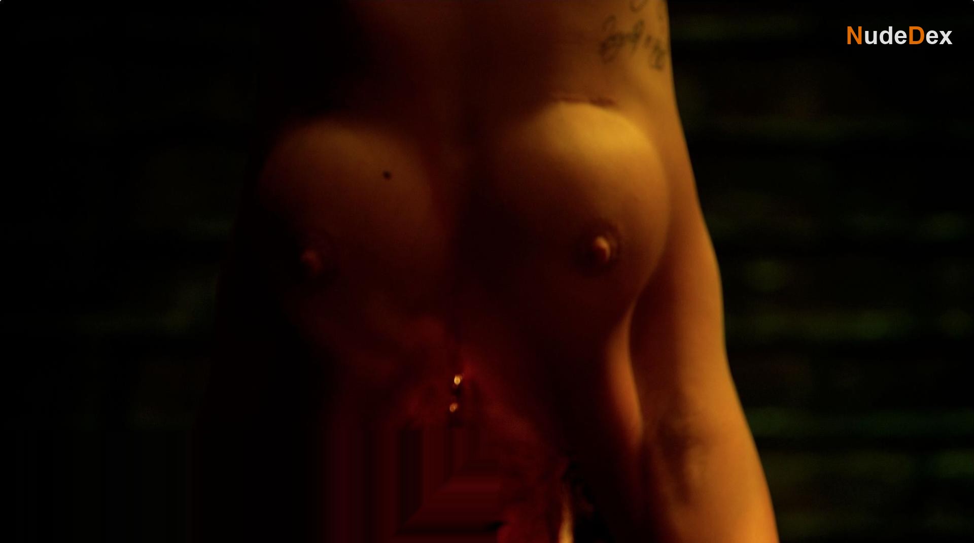Ana Maria Saragia in Fright Night 2, photo 8
