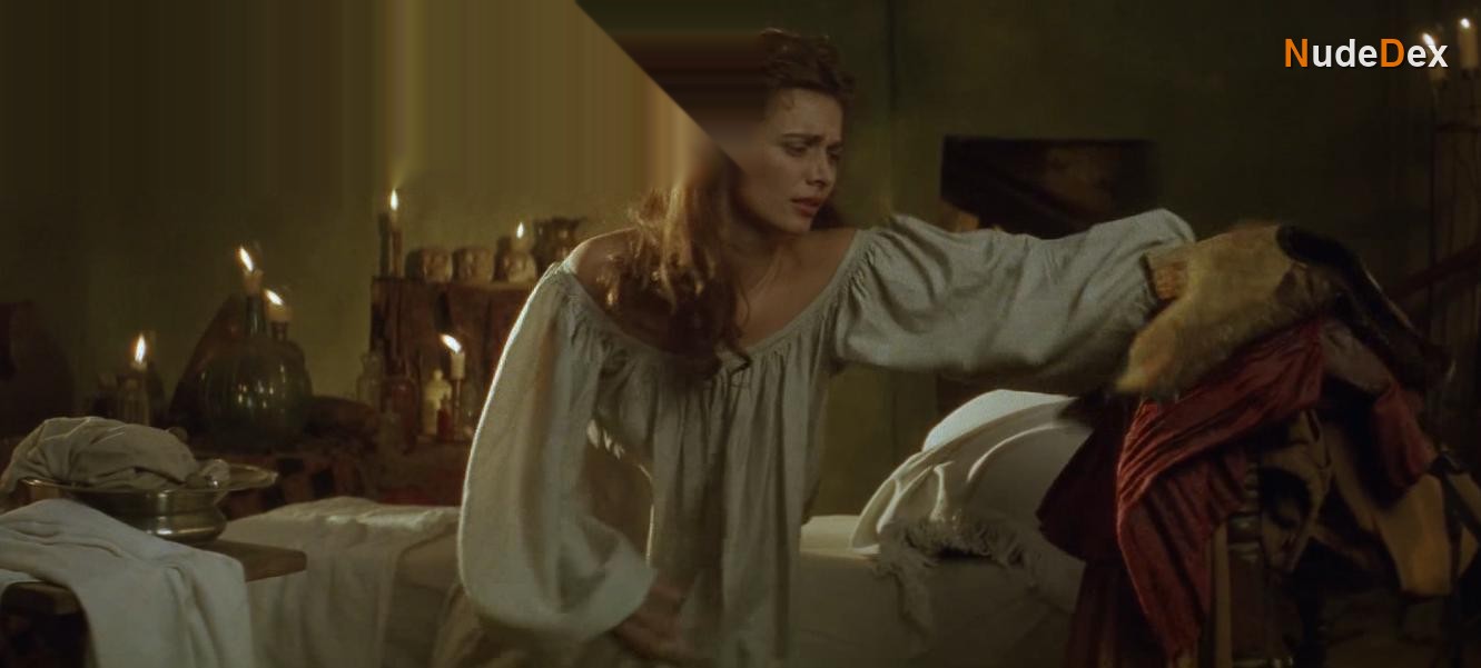 Ana Risueno in La Celestina, photo 2