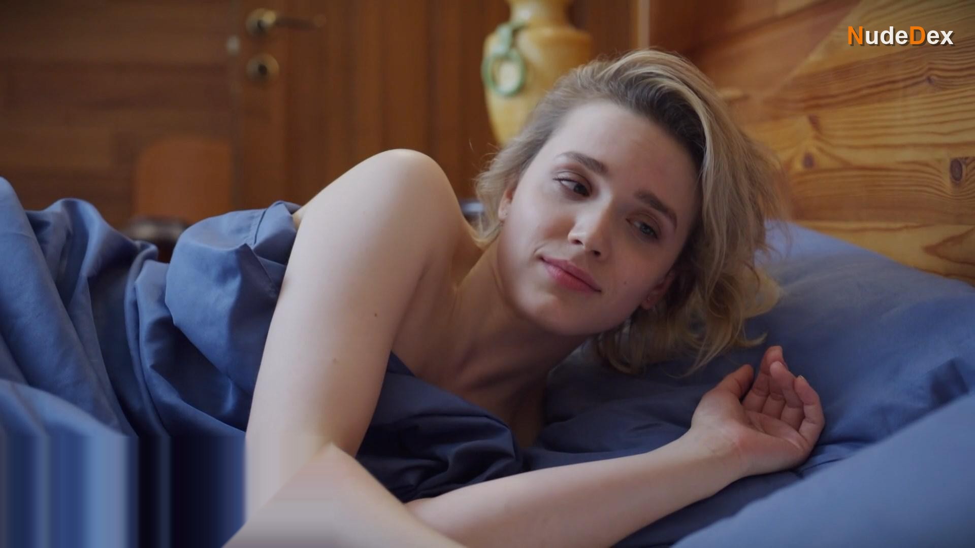 Anastasia Artemyeva in Poka Proshloe Ne Razluchit Nas, photo 2