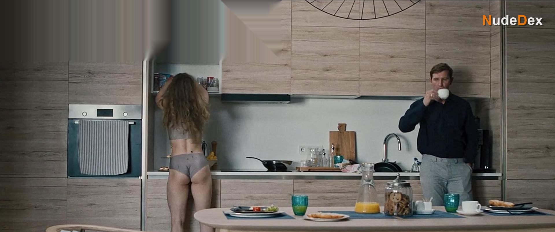 Anastasiia Pustovit in Between Us, photo 5