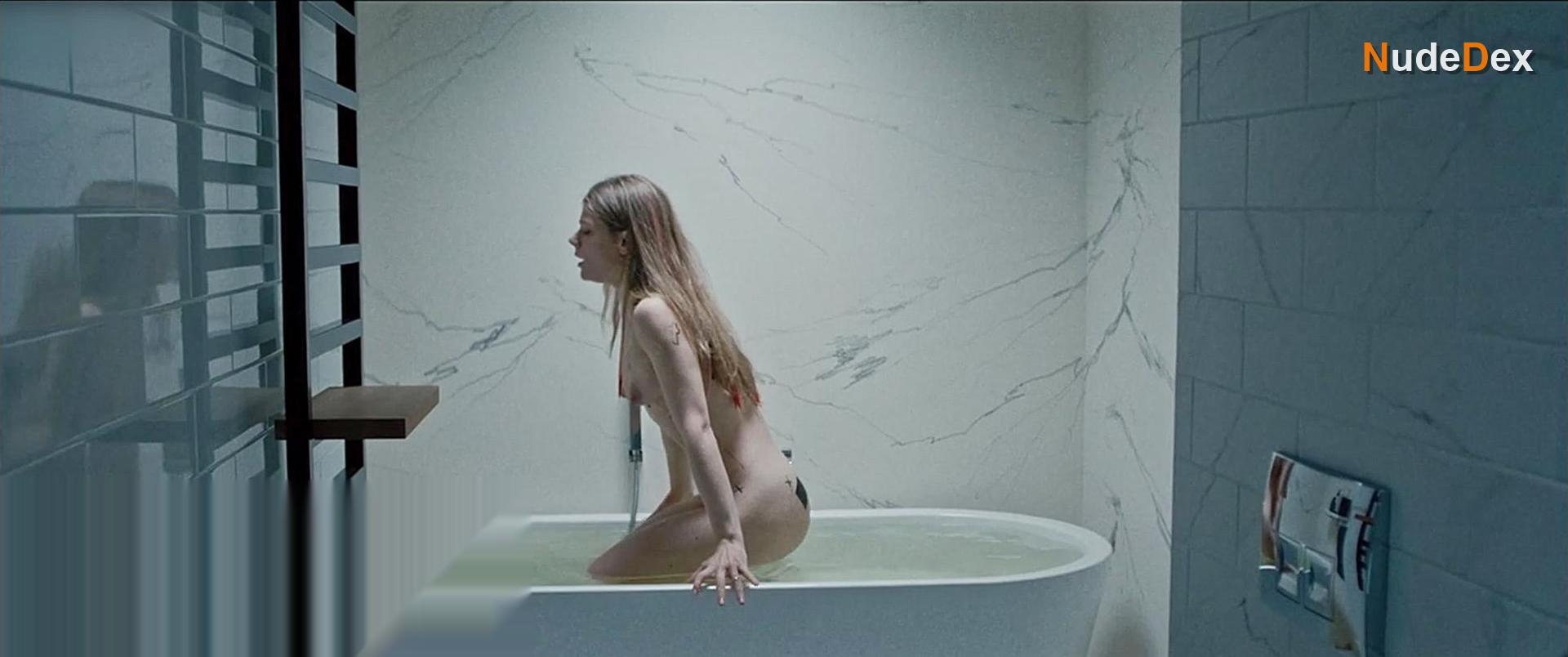 Anastasiia Pustovit in Between Us, photo 7