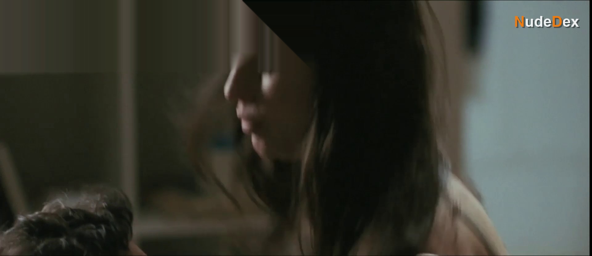 Ana Ularu in A Very Unsettled Summer, photo 8