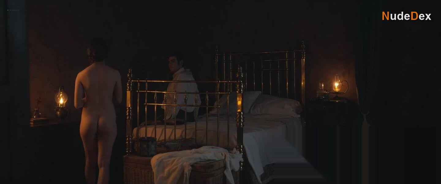 Ana Valeria Becerril in Like Water For Chocolate, photo 12