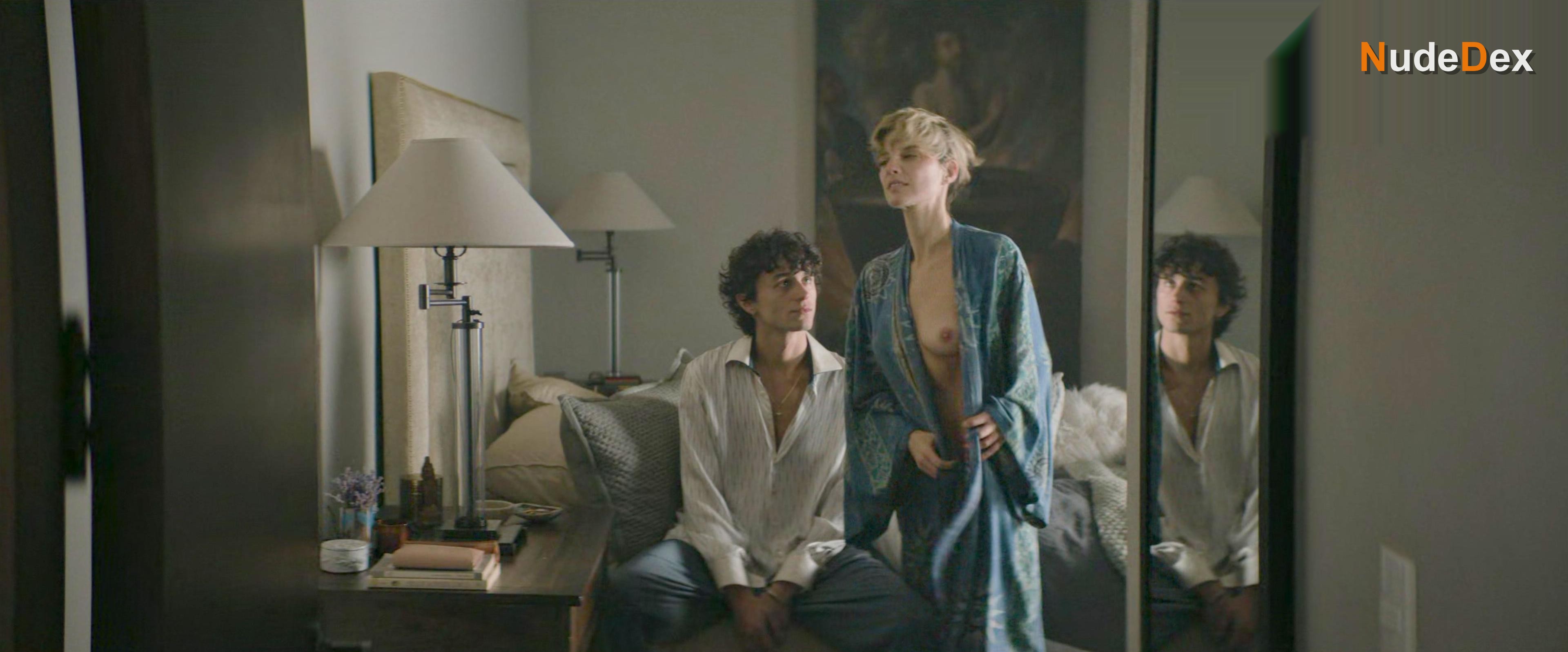 Ana Wills in Untamed Royals, photo 4
