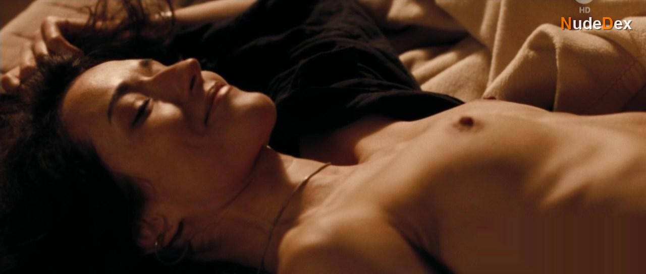 Angela Gregovic in Brand Eine Totengeschichte, photo 1