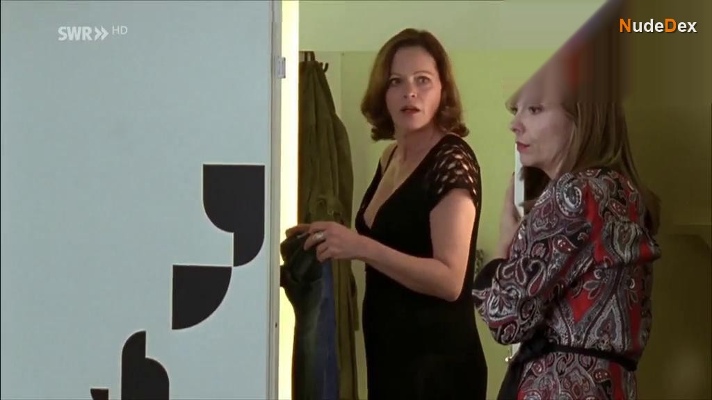 Angela Roy in Geld Macht Liebe, photo 5