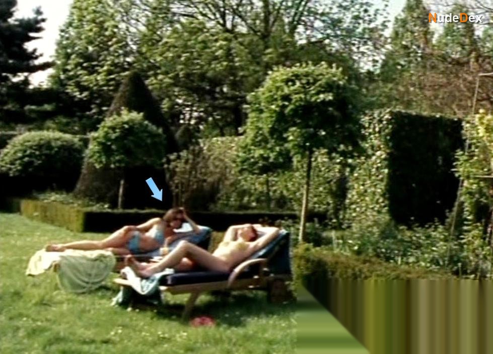 Angela Roy in Kalter Fruhling, photo 8