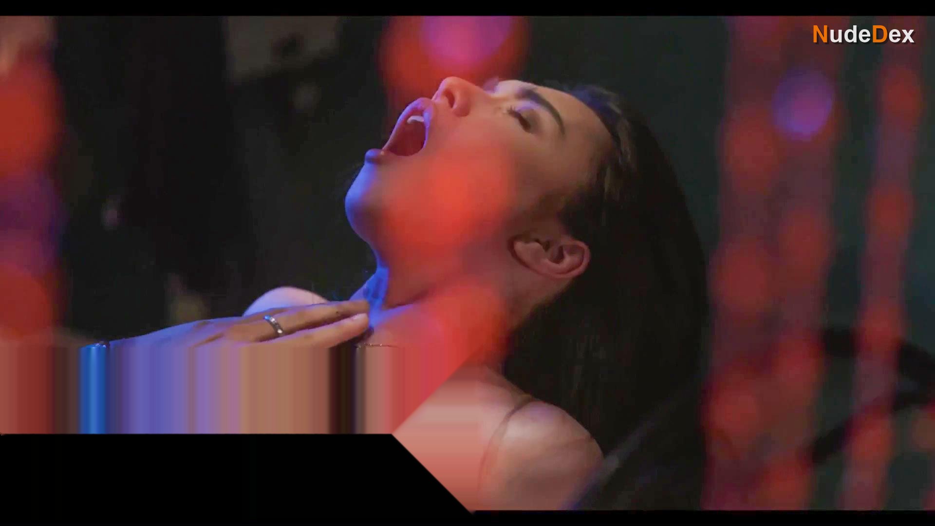 Angelica Cervantes in An Affair To Forget, photo 16