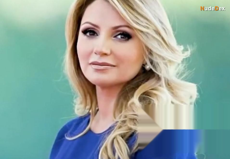 Angelica Rivera in Aqui Espaantan!, photo 1