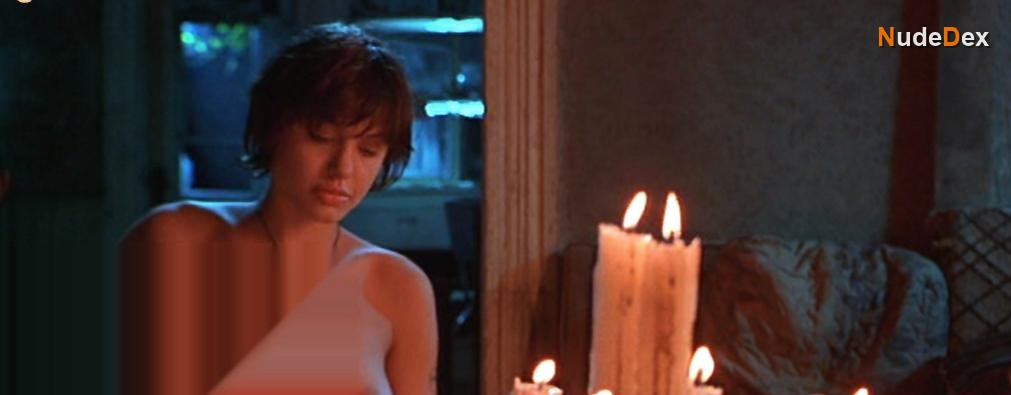 Angelina Jolie in Foxfire, photo 8